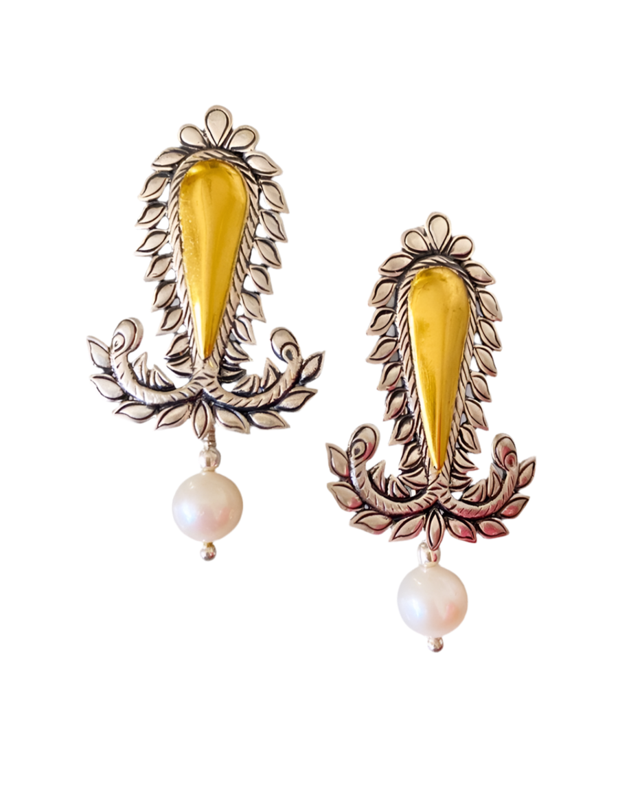 Skye Pearl Earrings